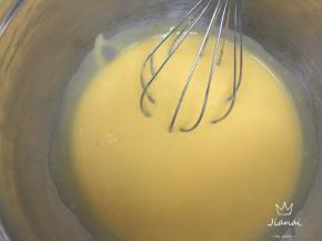 搅拌好的效果就是没有小颗粒，面糊非常均匀细腻。