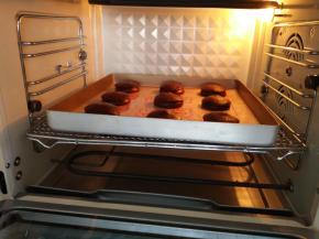 送入预热好的烤箱，放中下层。