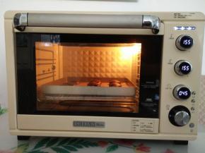 上下火155度烤45分钟，全程不要开烤箱。