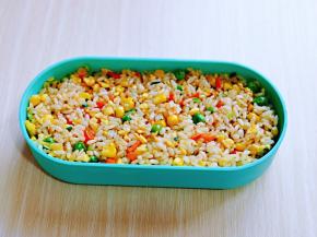 盛入便当盒中。