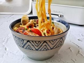 面条劲道爽滑。