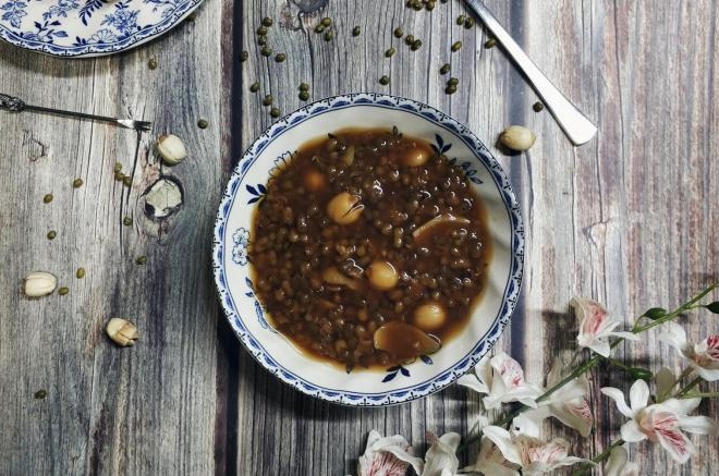 莲子百合绿豆沙