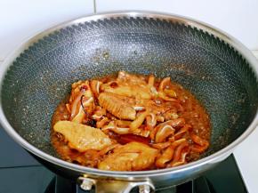 中小火炖10分钟。