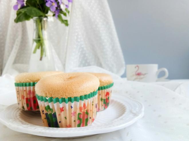 云朵蓝莓杯子蛋糕