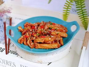 盛出装盘，撒上葱花。