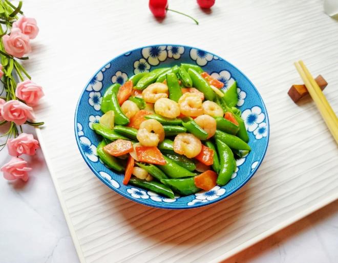 甜豆红萝卜炒虾仁