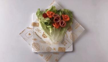 放上各种“花”，交错着放