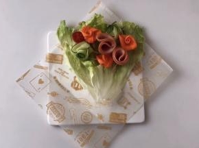 放上各种“花”，交错着放