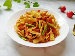 简单又好吃的炒面。