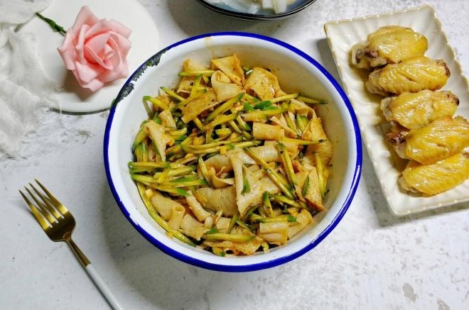 凉拌农家干凉皮