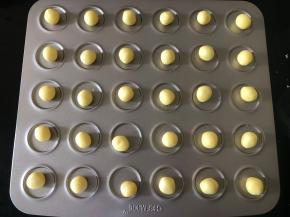 均匀的放入烤盘