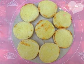 内部煎香即可。