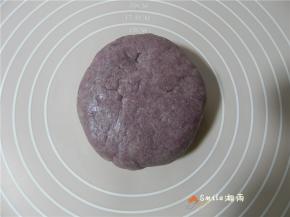 用手揉成光滑面团