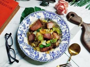 三样食材都是喜欢吃的，组合起来，哈哈~真不赖！