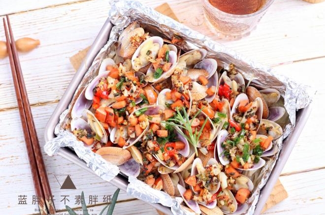 蒜蓉花蛤烤金针菇