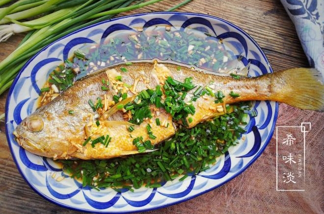葱油蒜香黄花鱼