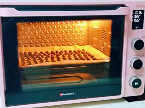 上管165度，下管155度烤15-18分钟。(具体时间及温度请根据自家烤箱性能另定)