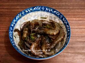 搅拌均匀，腌制半小时左右