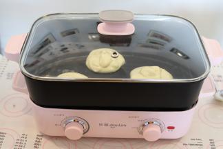 盖上锅盖，焖着加热7分钟。