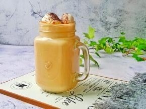 悠闲的午后，为自己冲泡一杯棉花糖奶咖吧！奶香浓郁，慢慢品尝咖啡原始的香味扑鼻而来。