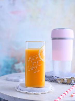 30秒之后，超好喝的芒果多多就做好啦。