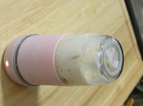 .拧紧盖子，双击启动，把它倒扣过来。