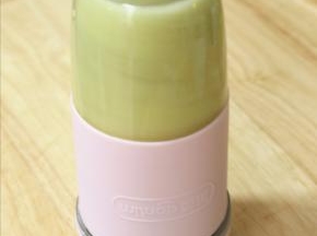 拧紧盖子，双击启动，把它倒扣过来。