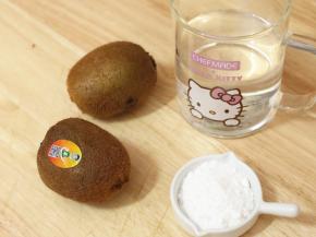 奇异果2个、凉白开200ml、糖10g