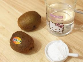 奇异果2个、凉白开200ml、糖10g