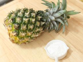 菠萝半个、糖15g