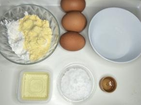 准备食材，蛋糕胚部分