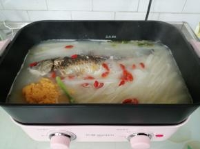 加入枸杞，煮两分钟