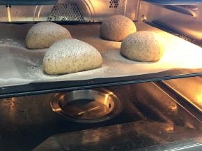 然后放入蒸箱开始二次发酵，建议35°，30分钟。