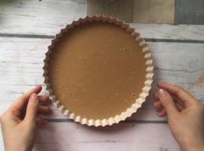 倒入模具中在温暖处发酵。