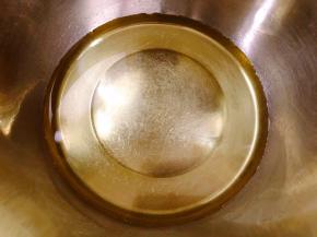 盆里放入玉米油