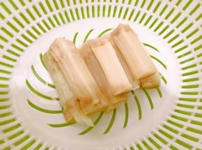 竹蔗去皮切成块