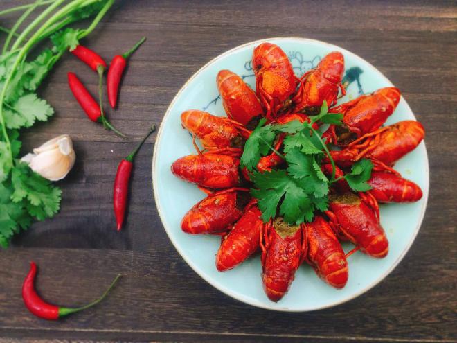 麻辣蒜香小龙虾