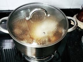 转中小火盖上盖子煲45分钟