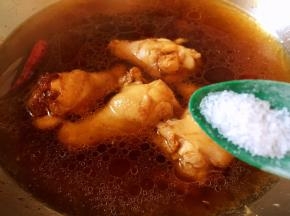放盐，大火烧开转中火煮20分钟