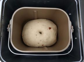 发酵至两倍大，戳洞不回缩即可