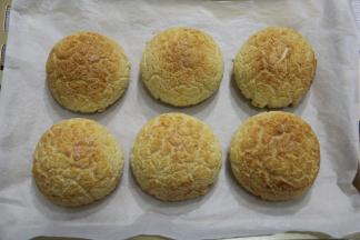 烤好，出炉冷凉后即可密封保存。热吃，冷吃皆可。