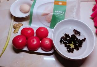 食材准备好  木耳泡发