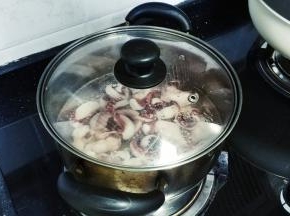 盖上盖子大火烧1分钟