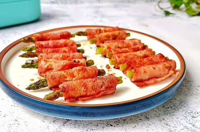 宴客菜【培根芦笋卷】