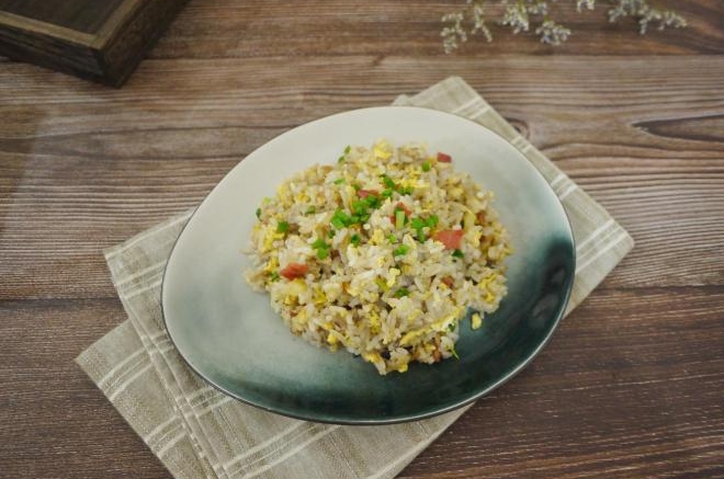 懒人午餐之培根蛋炒饭