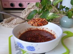 拌匀，等凉了装瓶保存