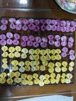 放在架子上 阴干