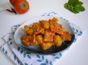 出锅前撒上葱花即可。