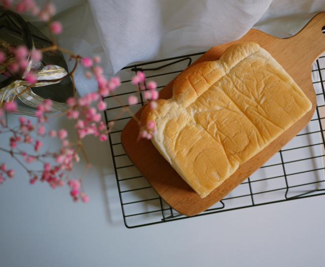 鲜奶吐司（中种法）