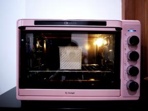 中下层烘烤35分钟左右。